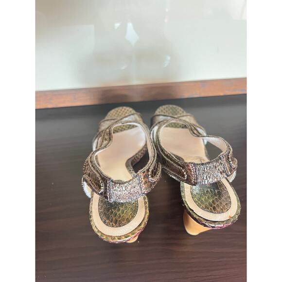 Vintage Frye Bronze Beaded Open Toe Slingback Wood Platform Heeled Sandal Sz 8.5 - Picture 3 of 15